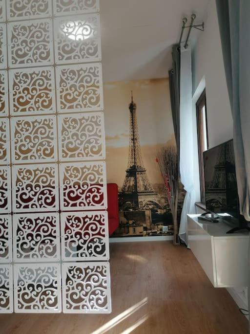 Апартаменты Studio Paris Эстепона Экстерьер фото